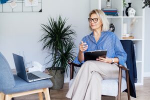 10 Signs You Might Benefit from Online Therapy